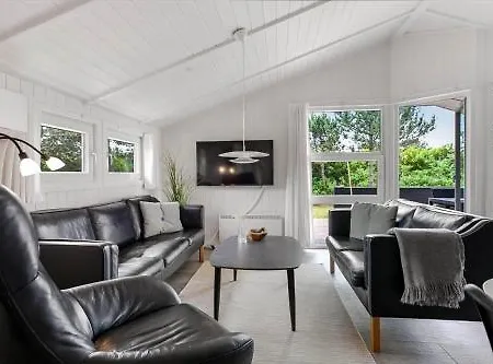 Holiday home Bv373-blavand-per-knoldsvej-3-a